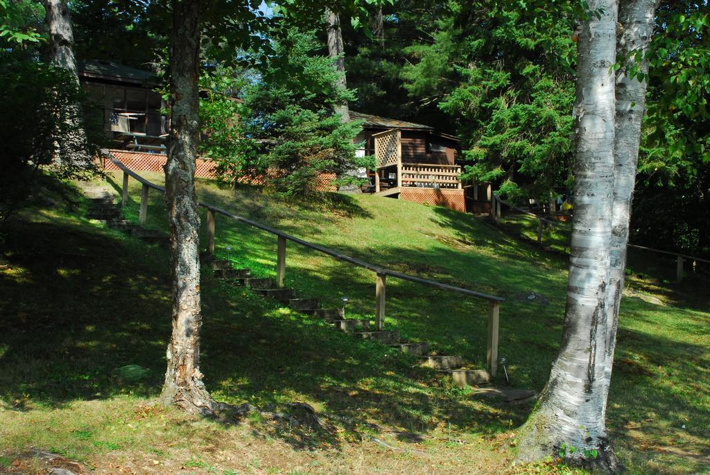 The Pines Cottage Resort Oxtongue Lake Екстериор снимка